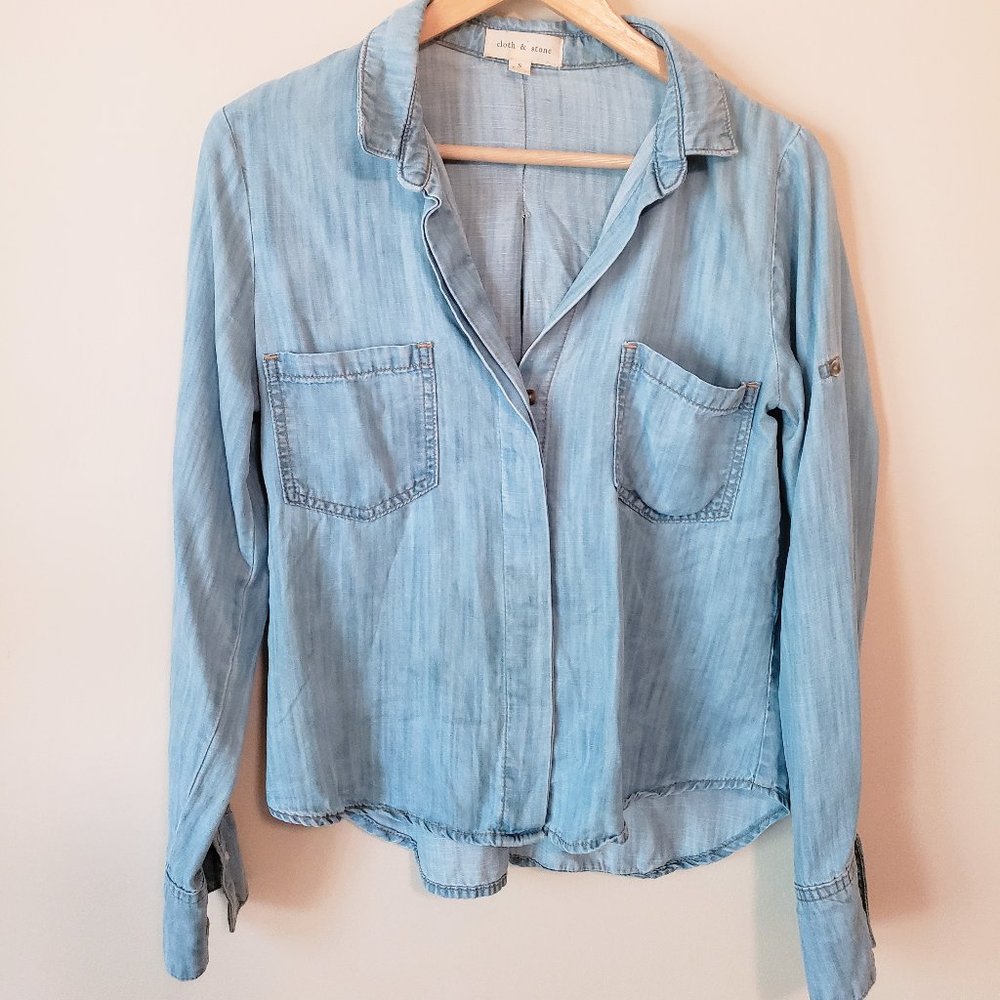 Cloth & Stone Low Cut Denim Button Down